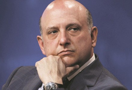 Former American Realty Exec Slaps Schorsch With Lawsuit