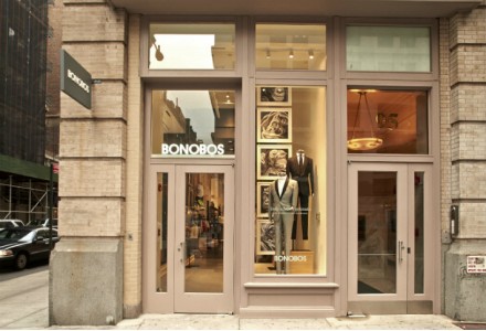 Here Are 7 Online Retailers Going Brick-and-Mortar
