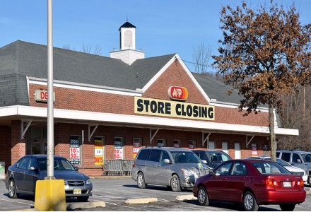 A&P Back in Bankruptcy Protection, Will Sell Stores