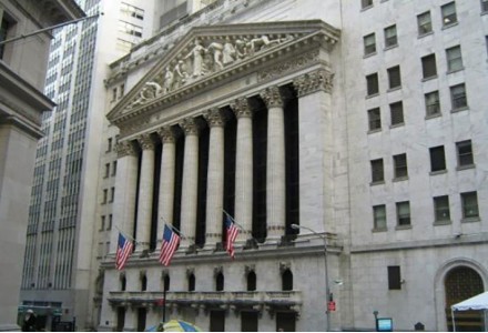 Data Puts Second Quarter Rebound in Doubt