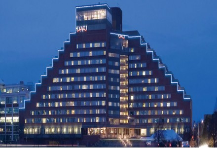 Hyatt Profits Up, but Revenues Fall Short of Expectations 