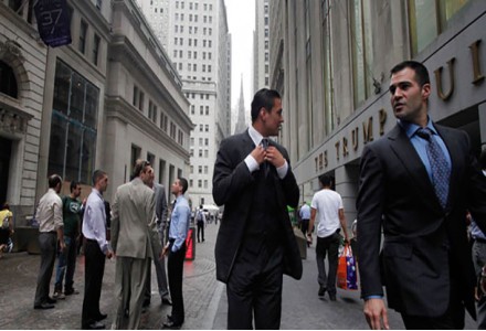 Private Sector Labor Market Sees Lukewarm Growth 