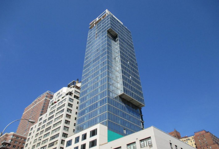 Is The Exterior of 1355 First Avenue More or Less Thermally Efficient Than One World Trade's?