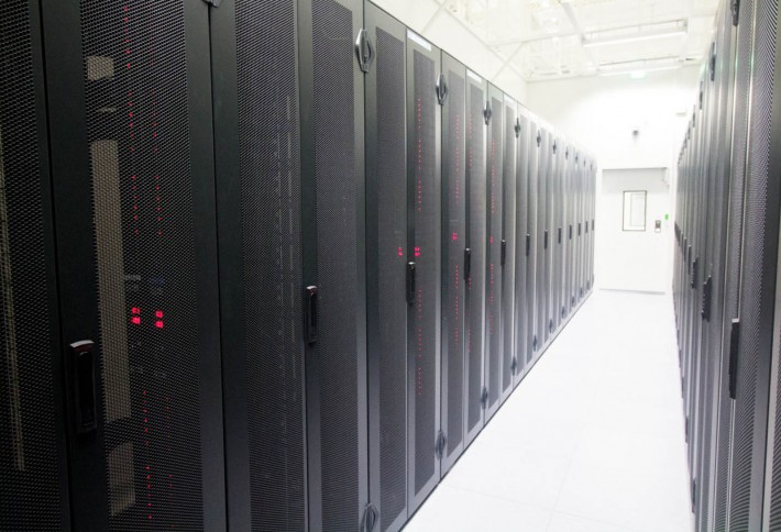 The most expensive data center servers are clustered around 