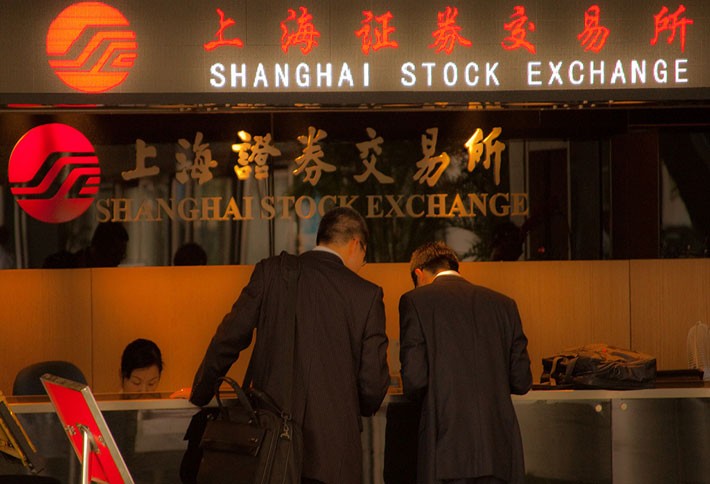 Shanghai Stock Index Plunges 8% in China Selloff 